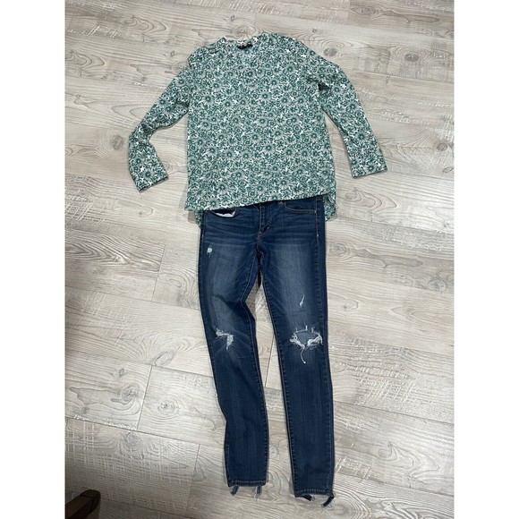 BANANA REPUBLIC Green, Floral Blouse, Size Small - Picture 6 of 7